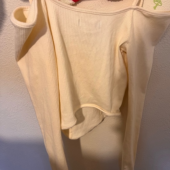 Cream Ribbed Off-Shoulder Top - Picture 3 of 3